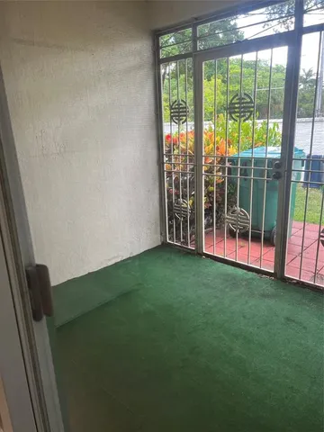 $2,400 | 3104 Southwest 50th Street, Unit 44, Dania Beach, FL 33312