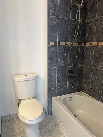 $2,400 | 3104 Southwest 50th Street, Unit 44, Dania Beach, FL 33312