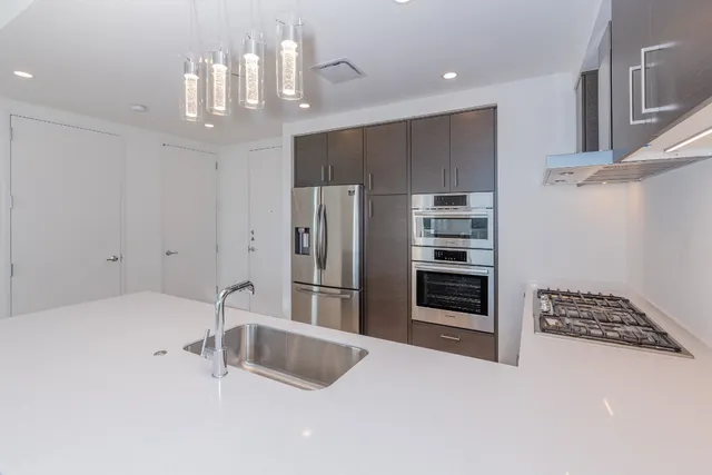 $4,200 | 301 West Avenue, Unit 3606, Austin, TX 78701