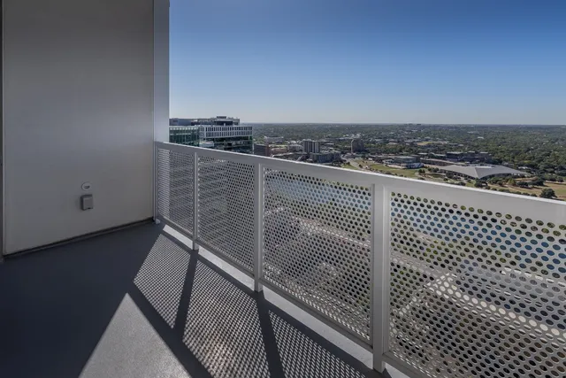 $4,200 | 301 West Avenue, Unit 3606, Austin, TX 78701