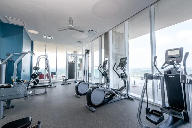 $4,200 | 301 West Avenue, Unit 3606, Austin, TX 78701