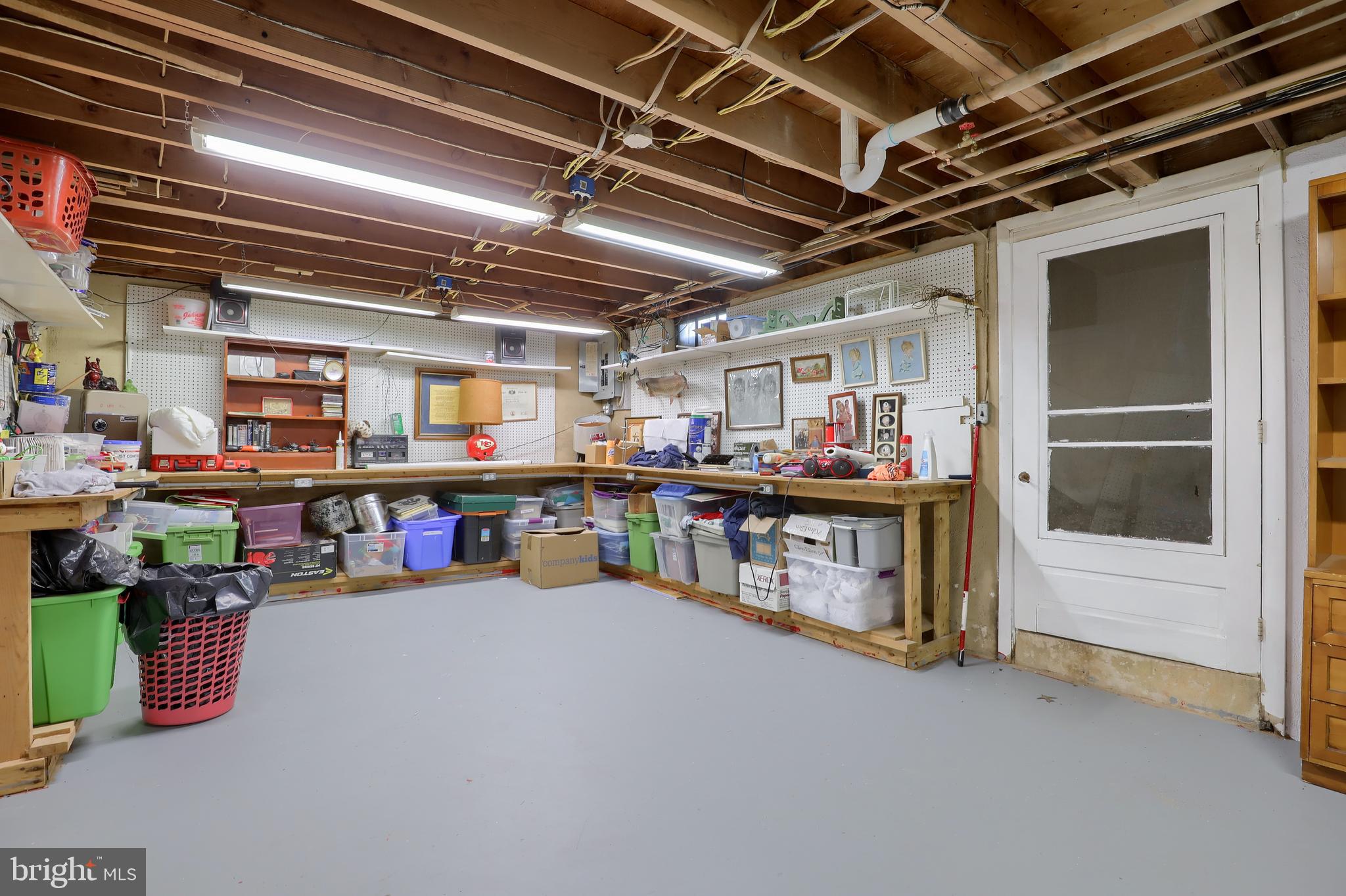1112 Glendale Road York, PA 17403 - Photo 17 of 24 Gallery Image 17