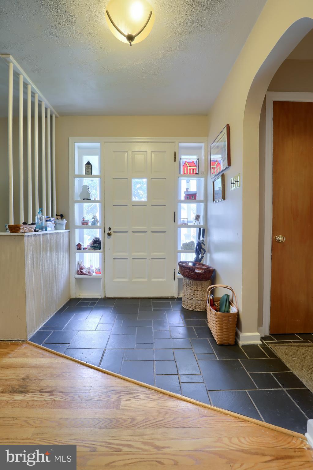 1112 Glendale Road York, PA 17403 - Photo 10 of 24 Gallery Image 10