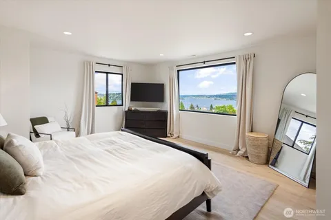 $1,755,000 | 11062 Auburn Avenue South, Seattle, WA 98178