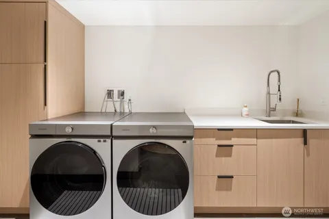 $1,755,000 | 11062 Auburn Avenue South, Seattle, WA 98178