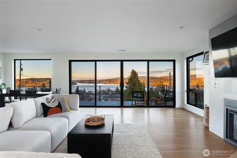 $1,755,000 | 11062 Auburn Avenue South, Seattle, WA 98178