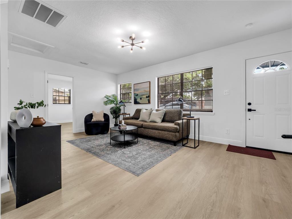 14931 Fisher Road Tampa, FL 33613 - Photo 4 of 25 Gallery Image 4