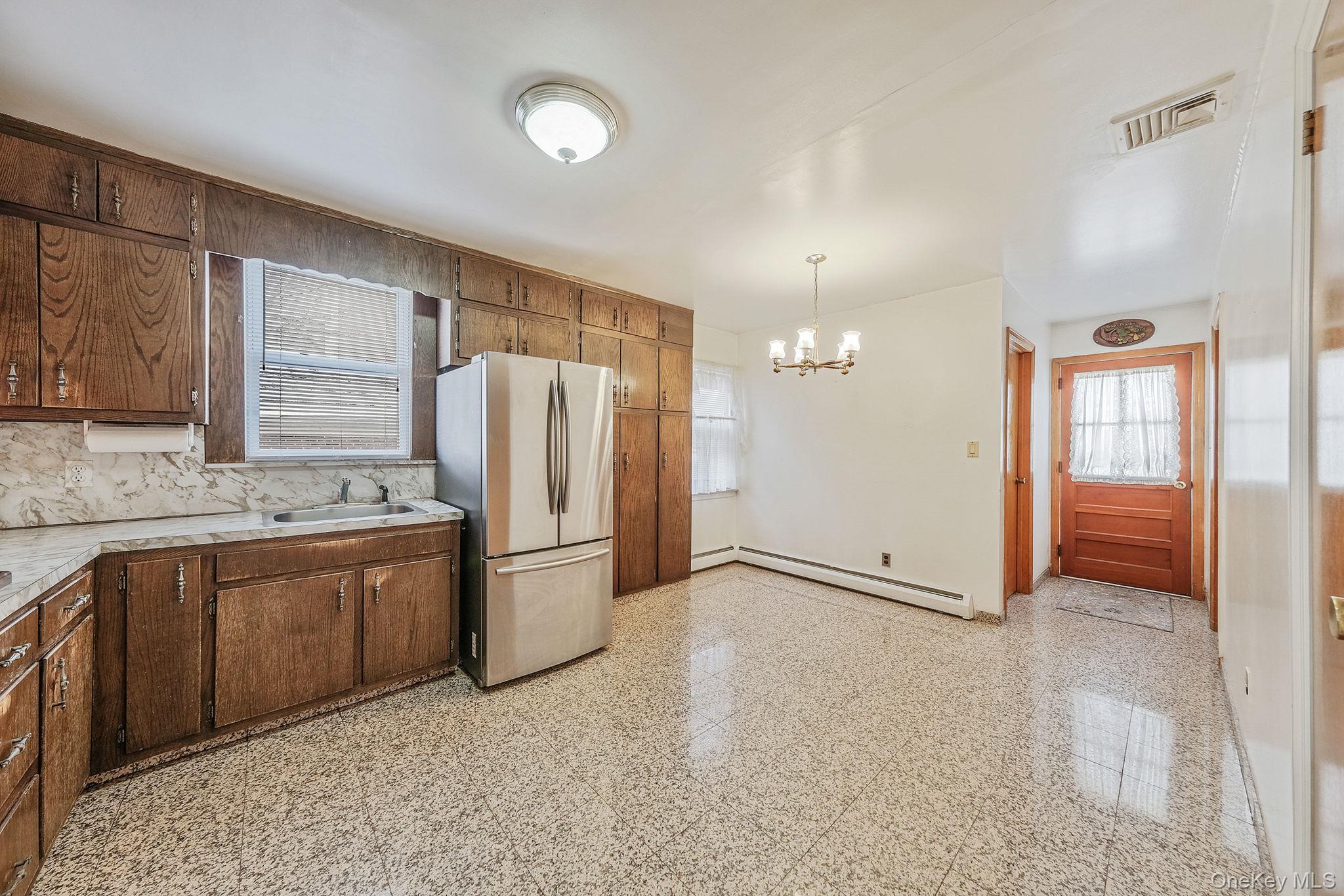 36 Frost Pond Road Glen Cove, NY 11542 - Photo 22 of 44