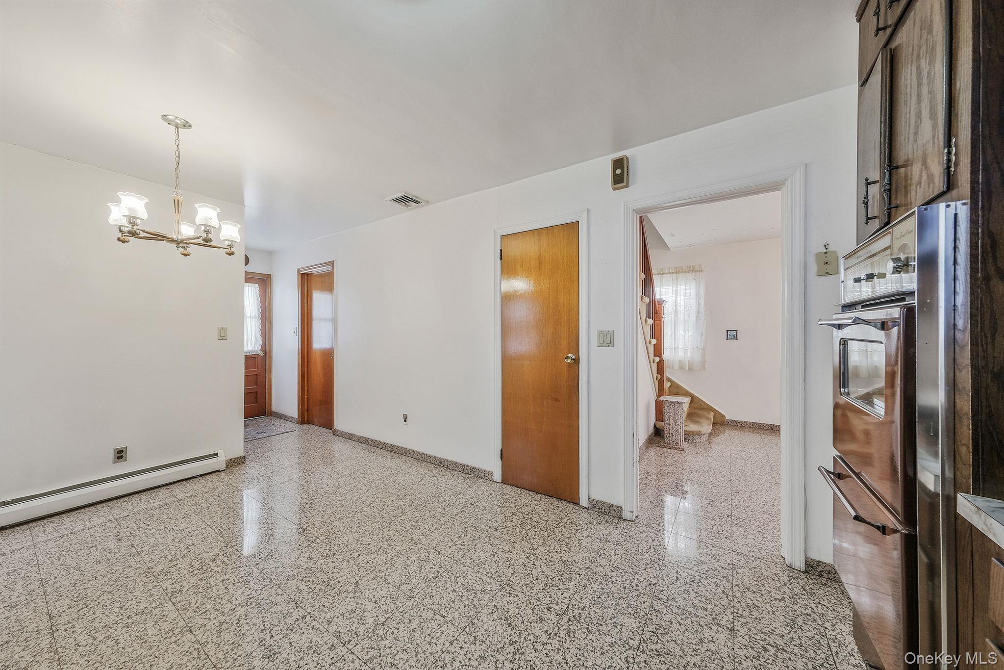 36 Frost Pond Road Glen Cove, NY 11542 - Photo 25 of 44