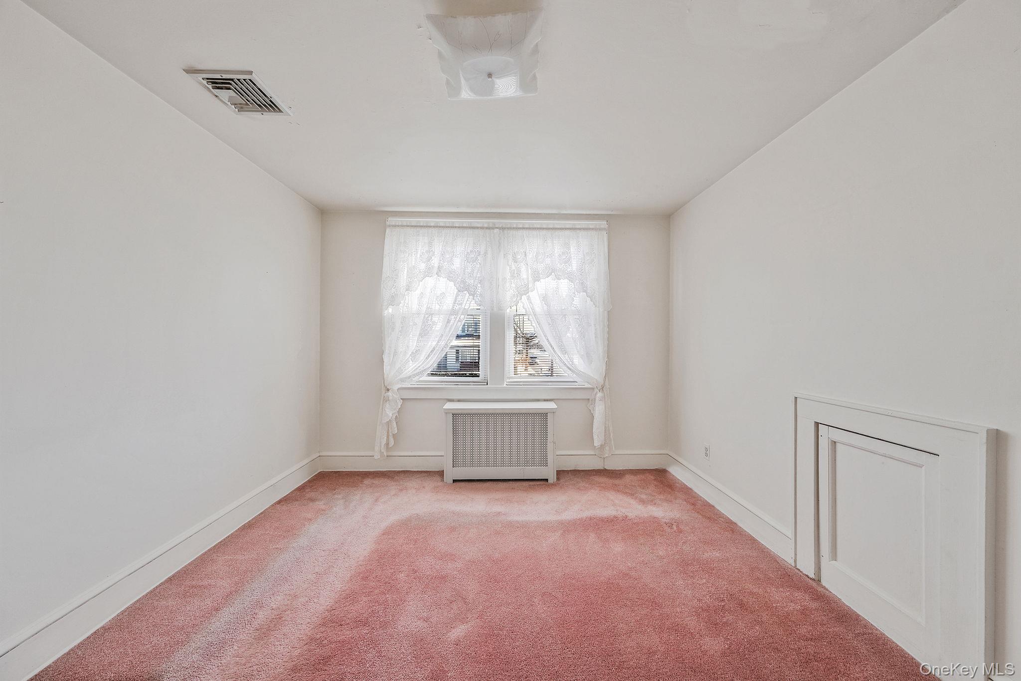 36 Frost Pond Road Glen Cove, NY 11542 - Photo 33 of 44