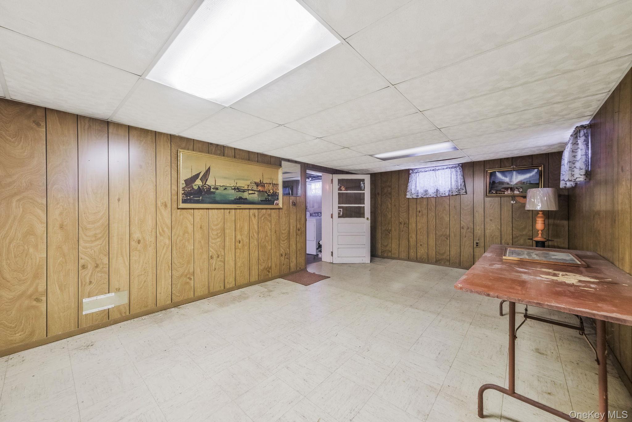 36 Frost Pond Road Glen Cove, NY 11542 - Photo 41 of 44