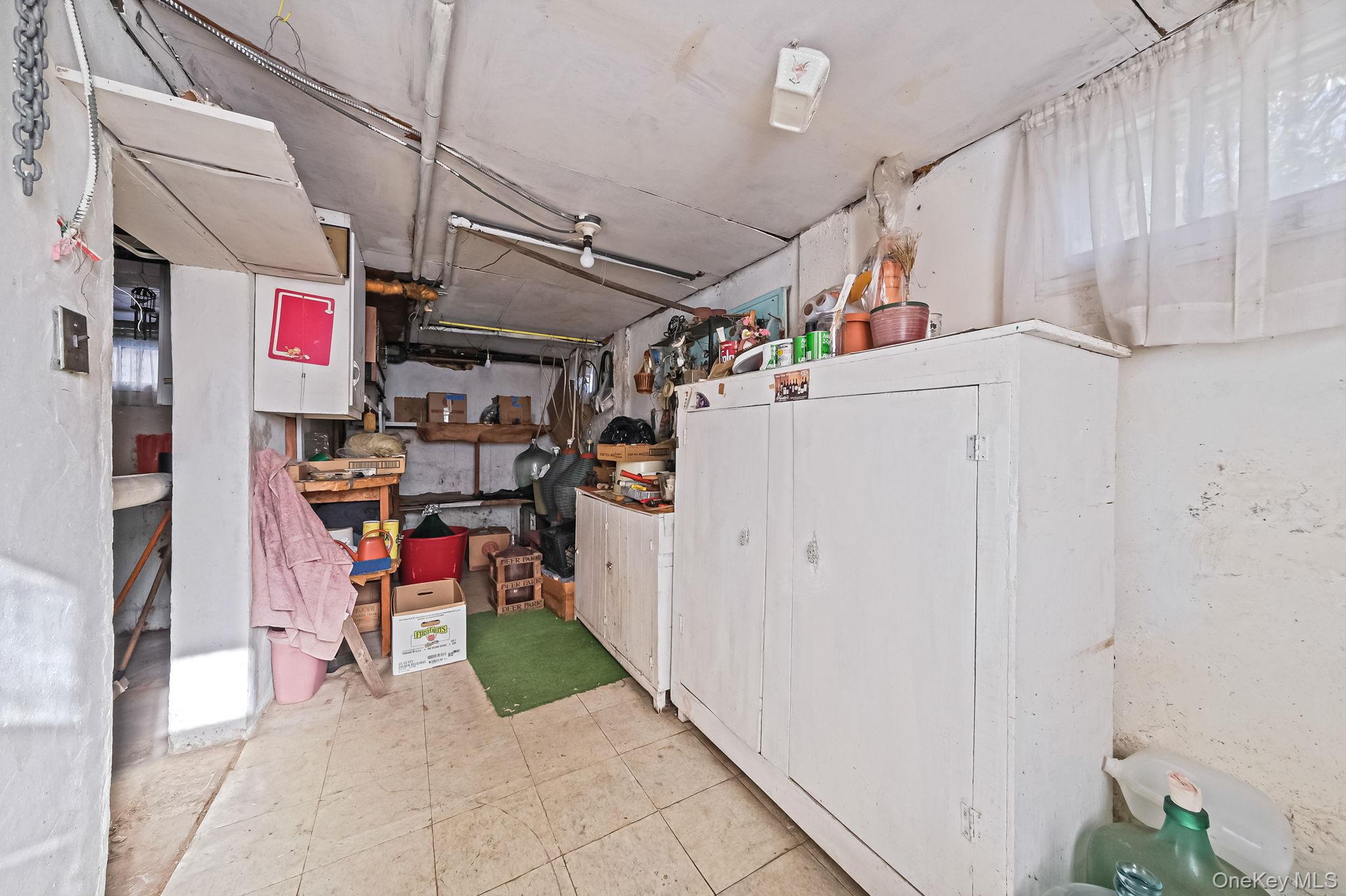 36 Frost Pond Road Glen Cove, NY 11542 - Photo 42 of 44