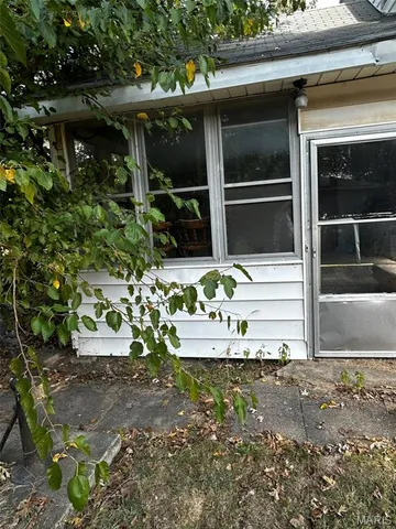 $30,000 | 311 North Elm Street, Nokomis, IL 62075