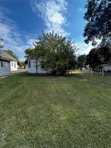 $30,000 | 311 North Elm Street, Nokomis, IL 62075