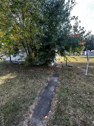 $30,000 | 311 North Elm Street, Nokomis, IL 62075