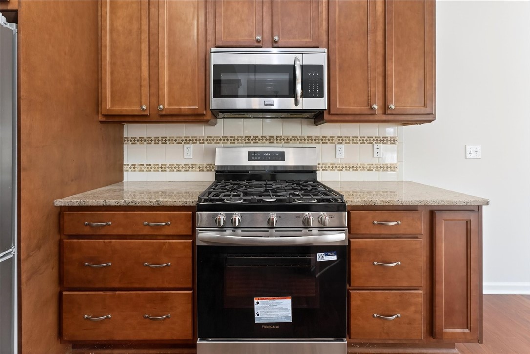 43 Spotts Circle Riga, NY 14428 - Photo 11 of 35