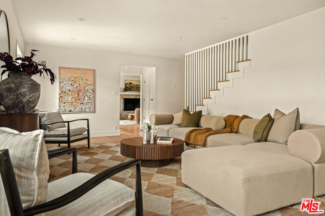 851 Dickson Street Marina del Rey, CA 90292 - Photo 12 of 39 a living room with furniture and a rug