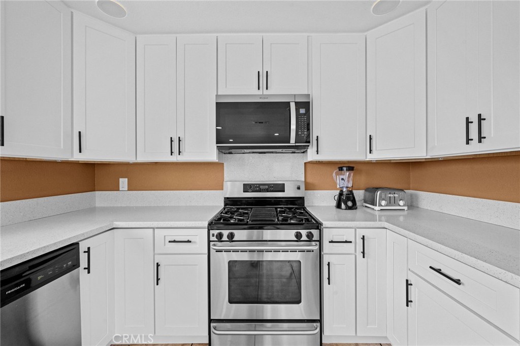 6951 New York Drive Riverside, CA 92506 - Photo 20 of 53