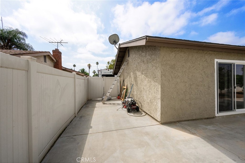 6951 New York Drive Riverside, CA 92506 - Photo 34 of 53