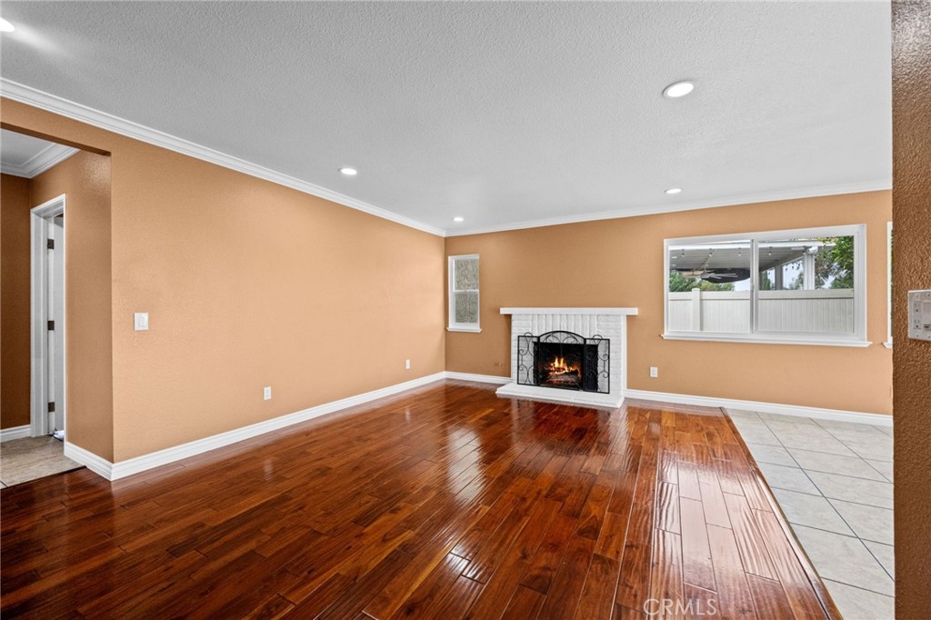 6951 New York Drive Riverside, CA 92506 - Photo 9 of 53