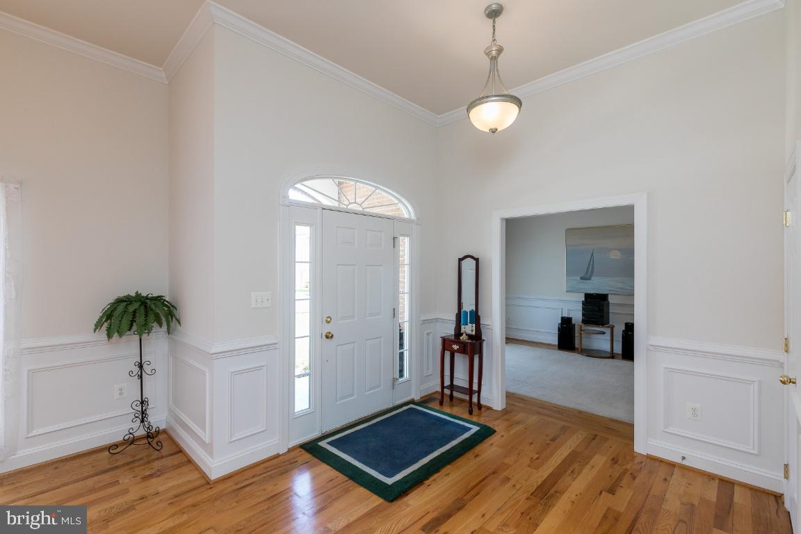 453 Canyon Road Winchester, VA 22602 - Photo 4 of 40 Gallery Image 4