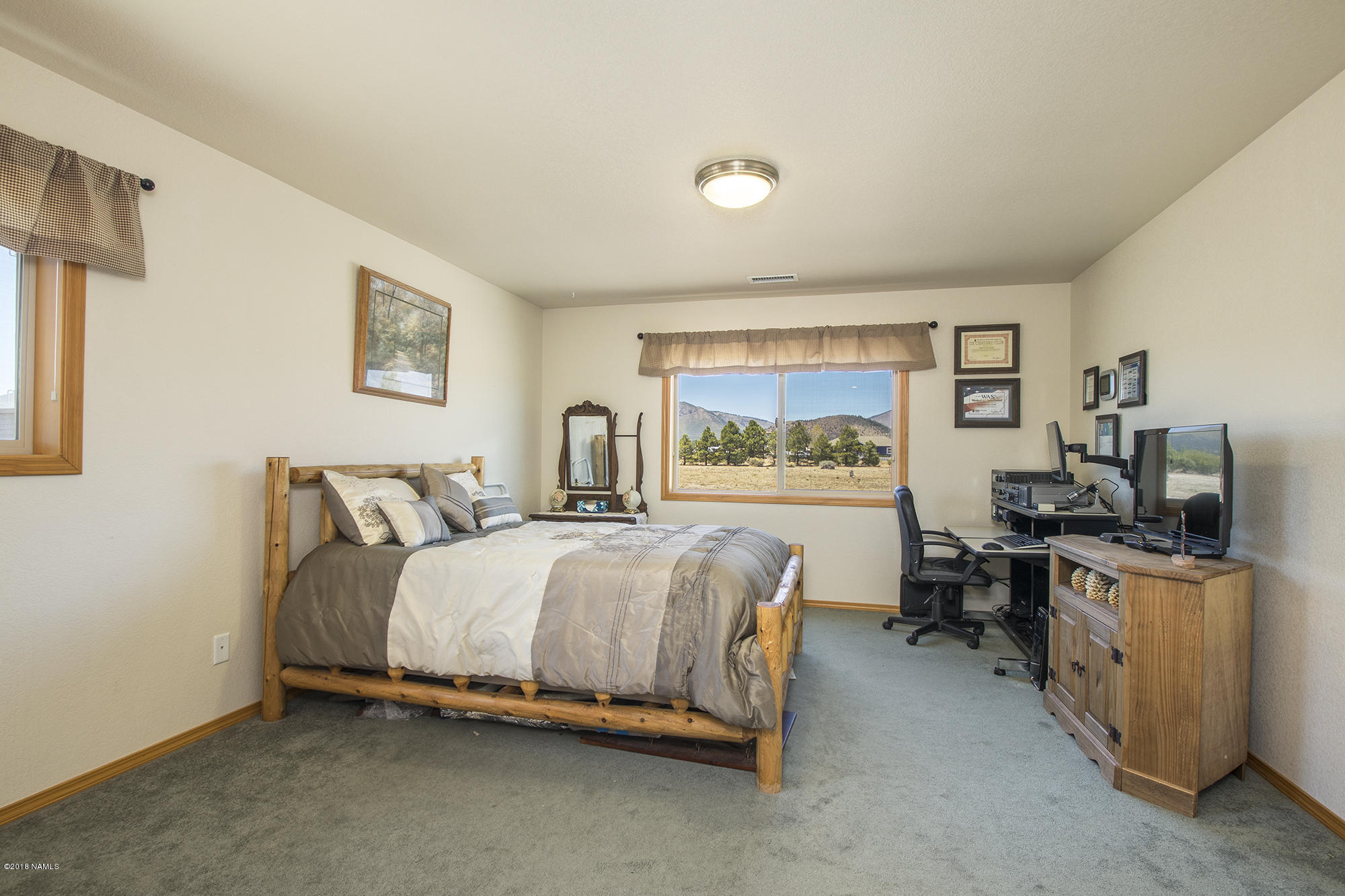 9398 North Bryant Road Flagstaff, AZ 86004 - Photo 20 of 30 24_Guest House1