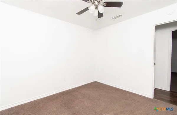 $1,300 | 2407 Lago Trail, Killeen, TX 76543