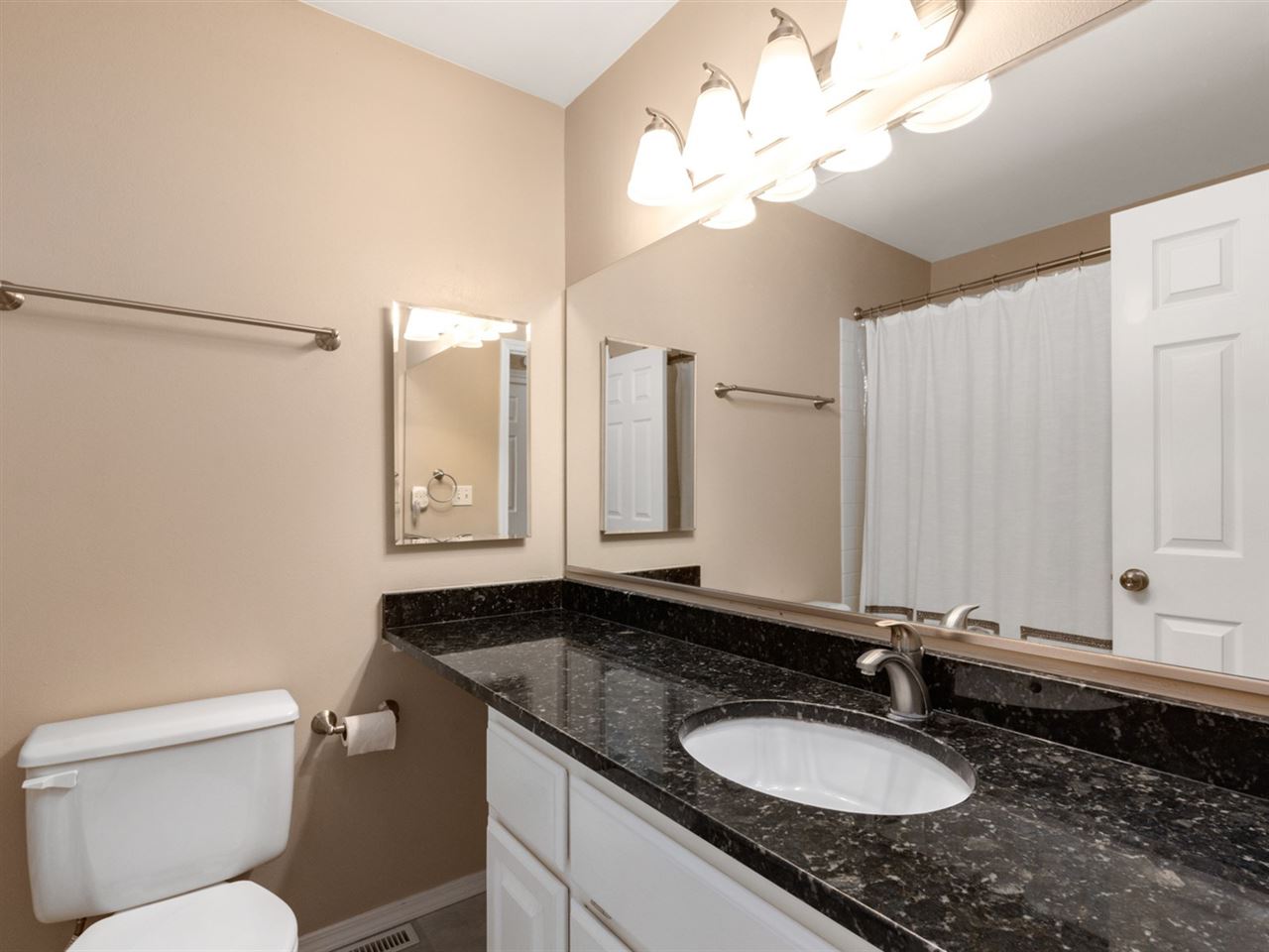 4311 South Bowdish Road Spokane Valley, WA 99206 - Photo 16 of 20 Gallery Image 16