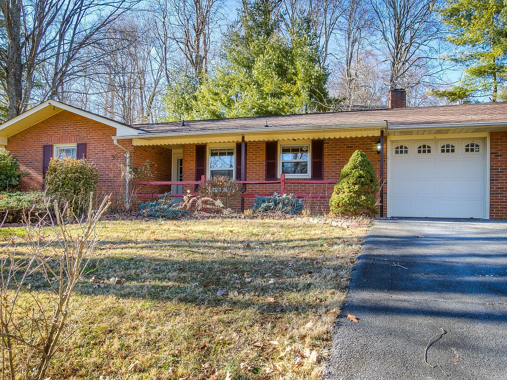 2814 Antioch Road Johnson City, TN 37604 - Photo 3 of 25 Photo 3