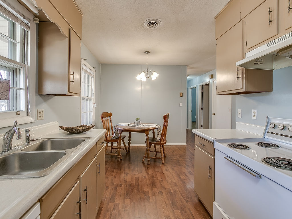 2814 Antioch Road Johnson City, TN 37604 - Photo 9 of 25 Photo 9