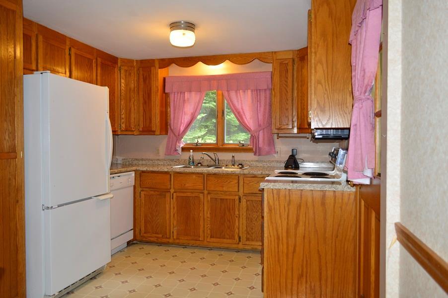 319 Shaker Road Gray, ME 04039 - Photo 11 of 34 Photo
