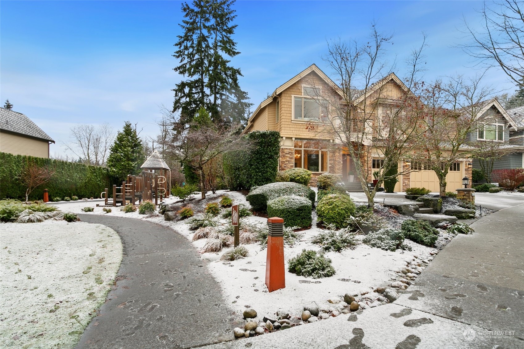 573 Saddleback Loop Way Northwest Issaquah, WA 98027 - Photo 40 of 40 a view of a house with a snow in the background