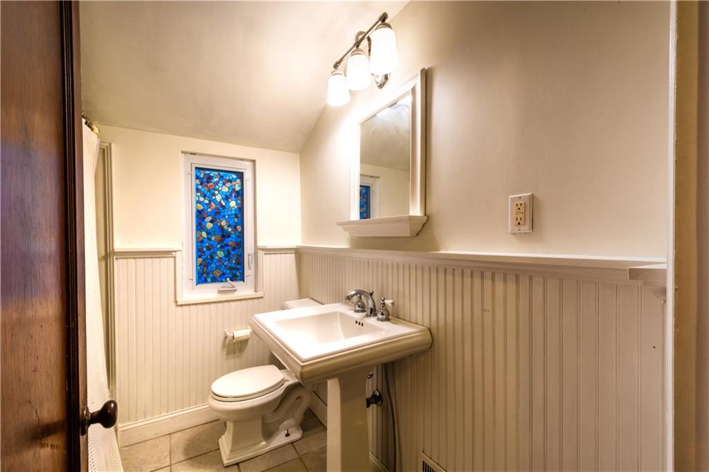 1932 Bower Hill Road Pittsburgh, PA 15243 - Photo 10 of 16