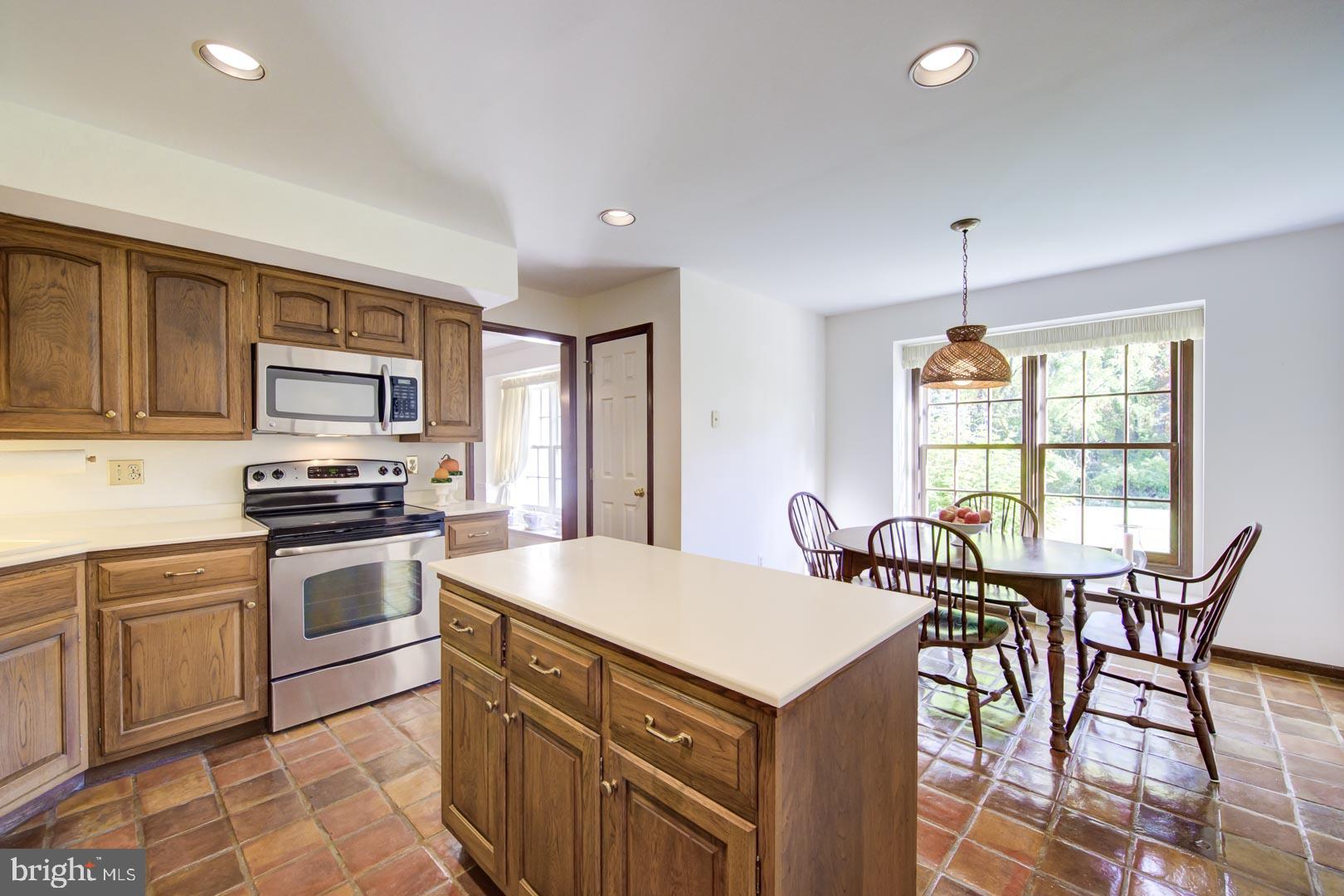 419 Waynesbrooke Road Berwyn, PA 19312 - Photo 12 of 32 Kitchen with island