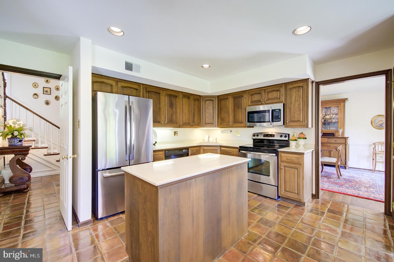 419 Waynesbrooke Road Berwyn, PA 19312 - Photo 13 of 32 Kitchen