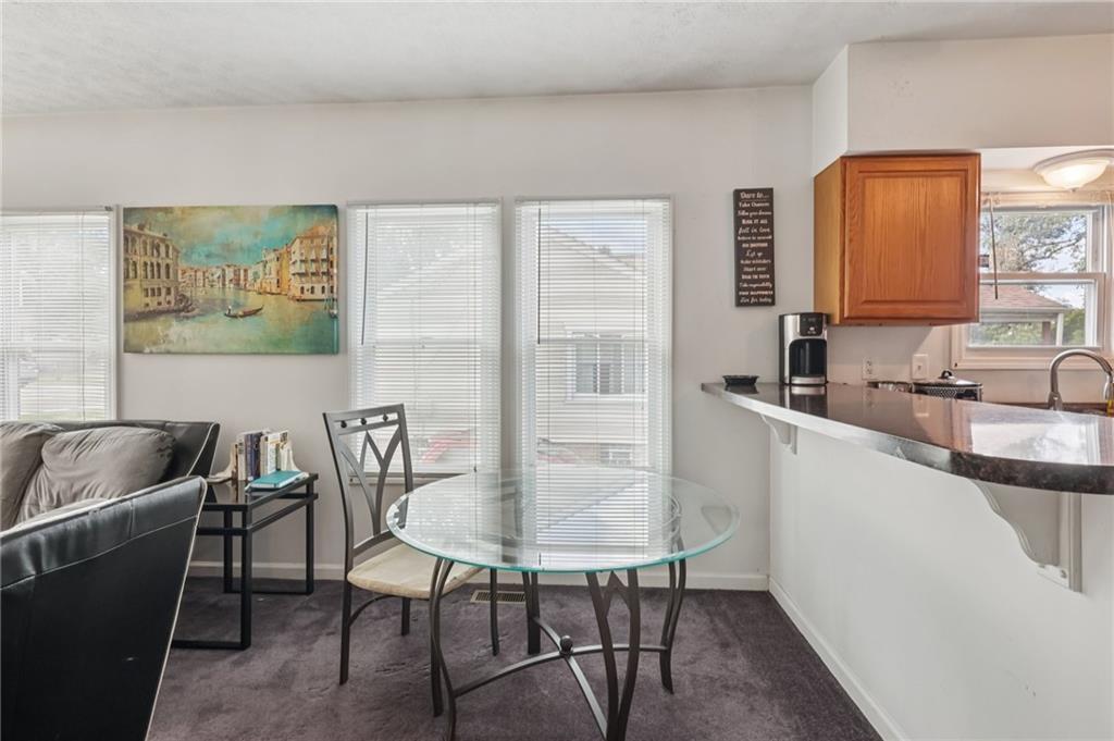 329 Jefferson Road Pittsburgh, PA 15235 - Photo 8 of 32 Gallery Image 8