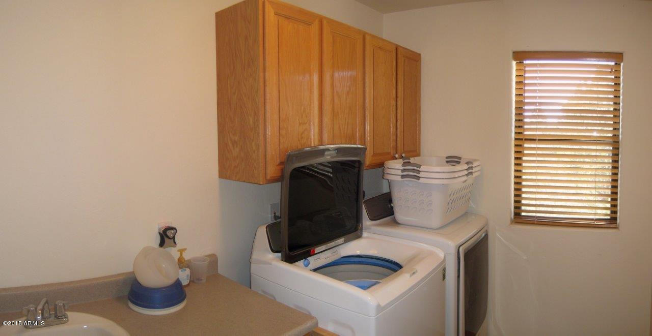2961 Ranch House Road Overgaard, AZ 85933 - Photo 24 of 47 Stitch Laundry