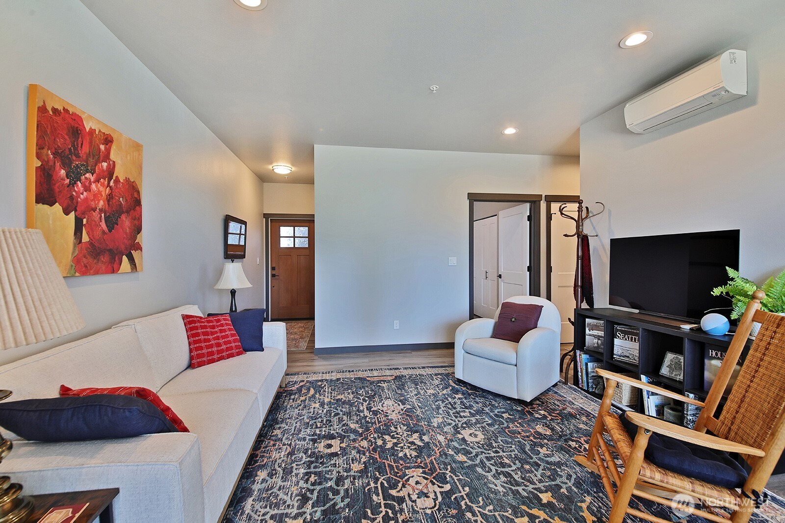 6441 Humphrey Road, Unit 2 Clinton, WA 98236 - Photo 3 of 29 Gallery Image 3