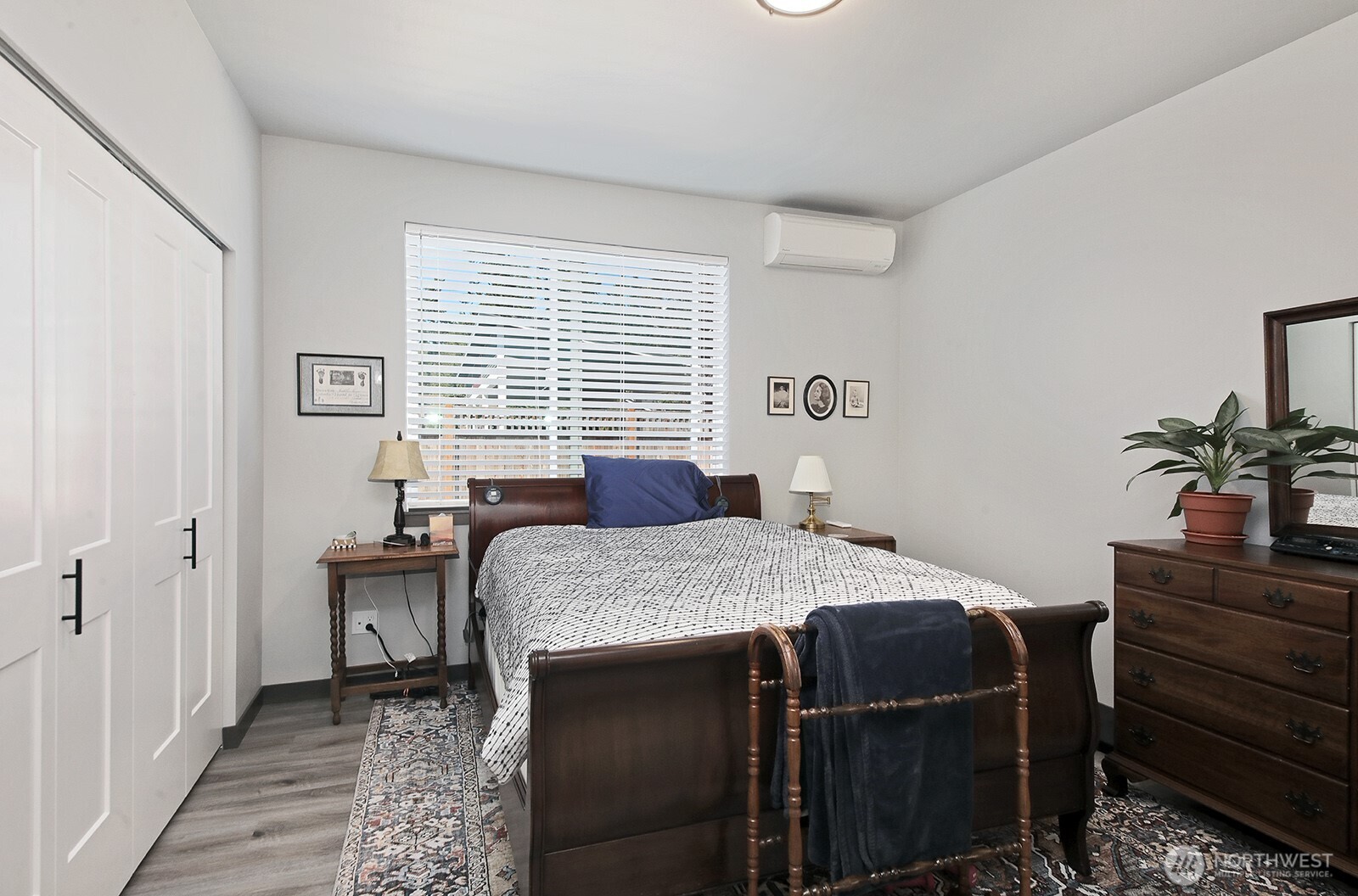 6441 Humphrey Road, Unit 2 Clinton, WA 98236 - Photo 8 of 29 Gallery Image 8