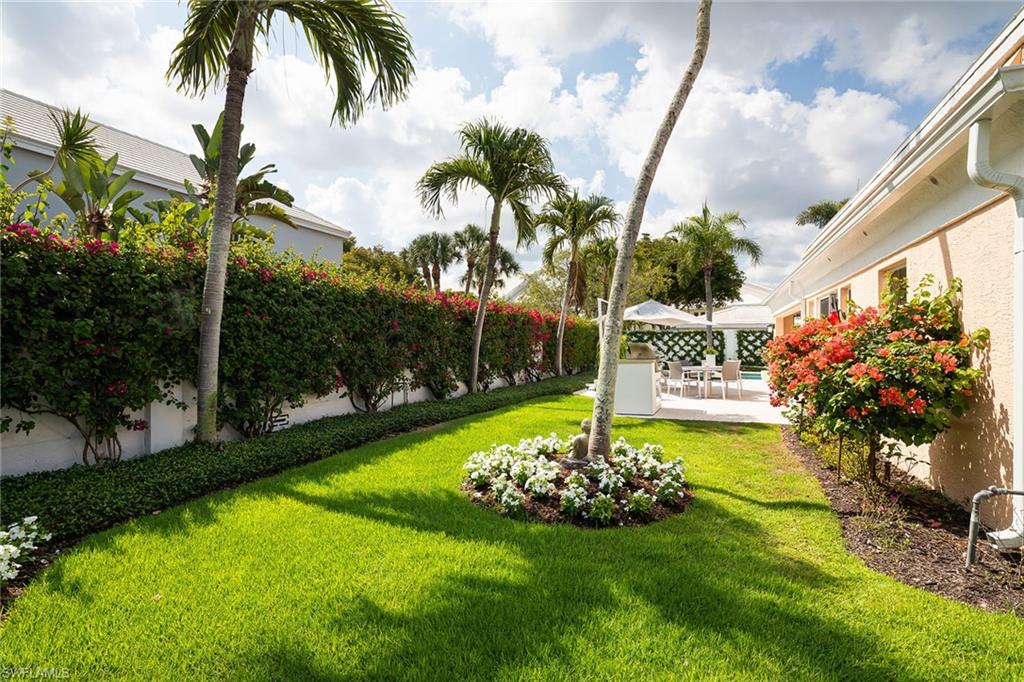 831 Rue Deville, Unit 2 19 Naples, FL 34108 - Photo 28 of 35 Gallery Image 28