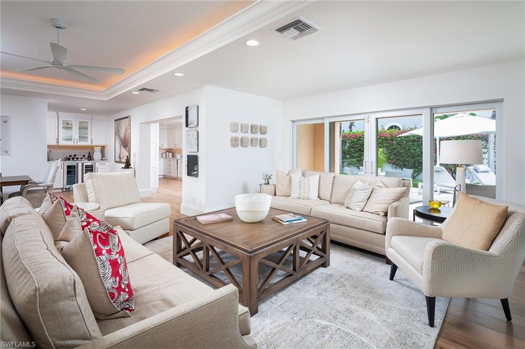 831 Rue Deville, Unit 2 19 Naples, FL 34108 - Photo 7 of 35 Gallery Image 7