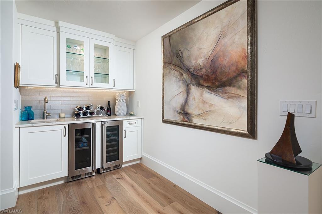 831 Rue Deville, Unit 2 19 Naples, FL 34108 - Photo 10 of 35 Gallery Image 10
