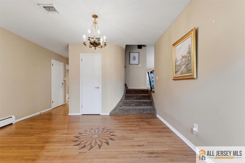 46 Lynnwood Road Edison, NJ 08820 - Photo 6 of 61