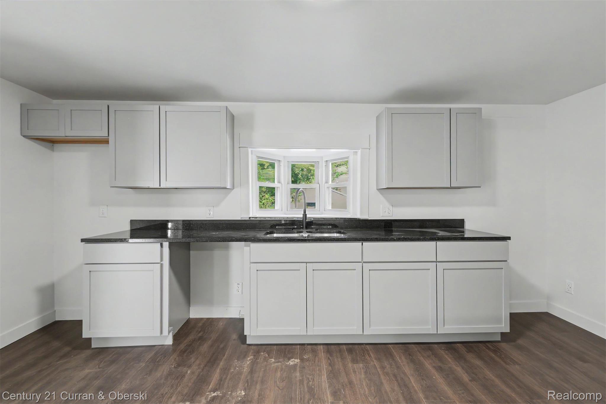4296 Burgess Road Pinckney, MI 48169 - Photo 14 of 47 12.jpg