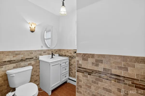 $2,000 | 47 Marion Street, Port Reading, NJ 07064