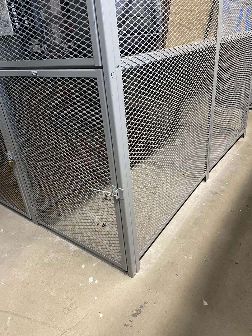 1255 South State Street, Unit 905 Chicago, IL 60605 - Photo 23 of 24 a view of a brick wall of building