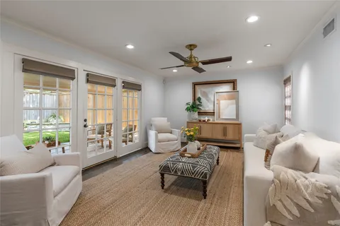 $925,000 | 1806 McDuffie Street, Houston, TX 77019