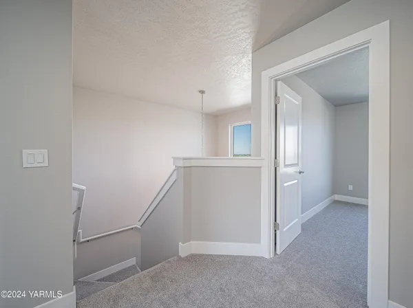 $499,950 | 1323 West Pax Court, Sunnyside, WA 98944