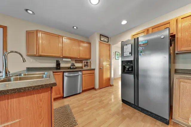 $379,900 | 230 Big Timber Drive, Coal City, IL 60416