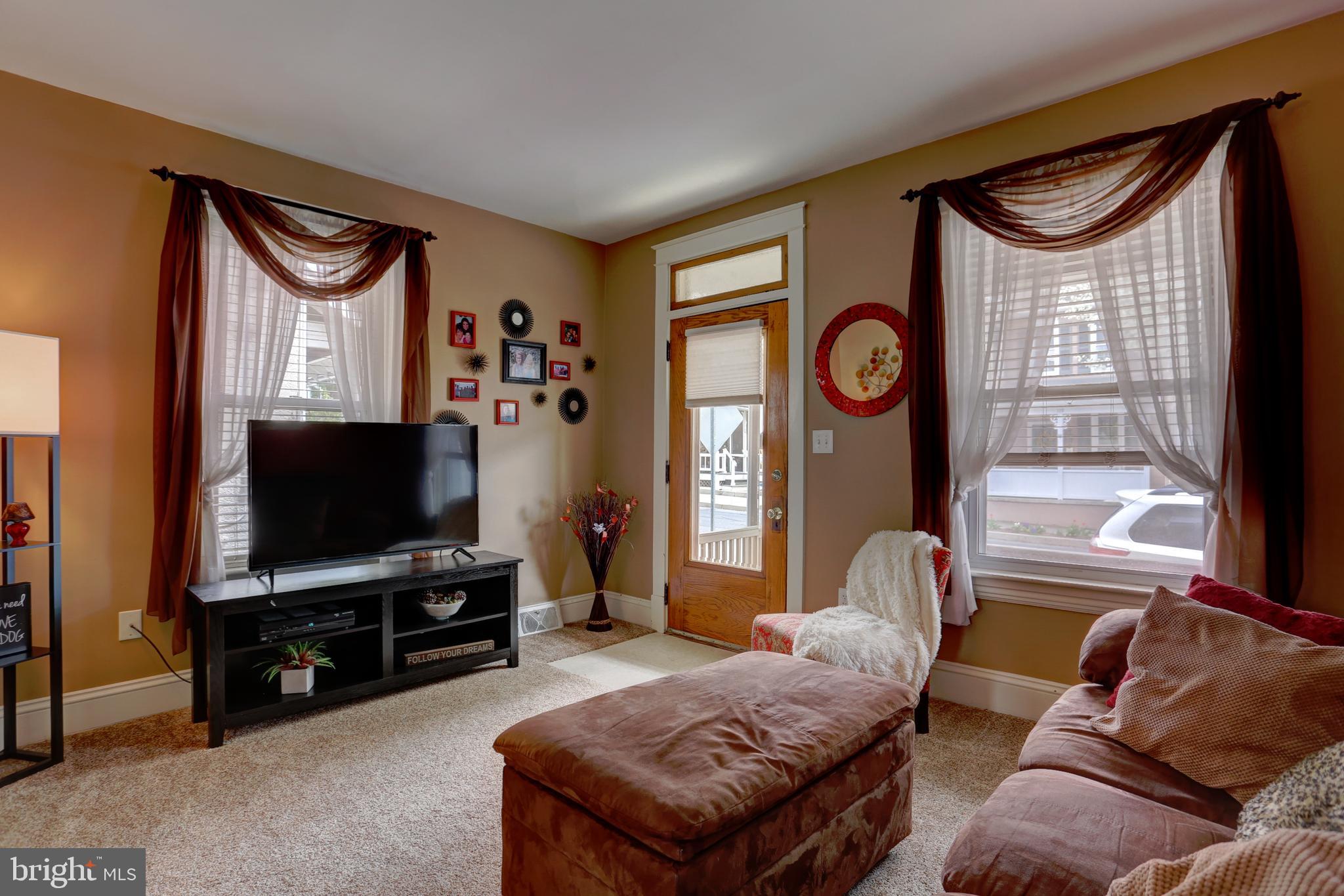 122 North Cedar Street Lititz, PA 17543 - Photo 4 of 30 Gallery Image 4